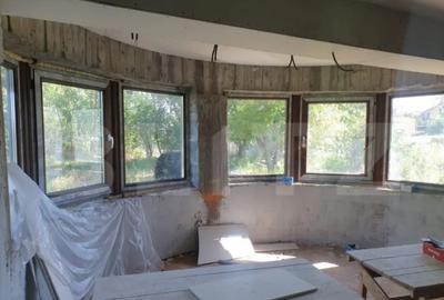 Casă cu 7 camere cu Teren 1000 Mp în Central - 6