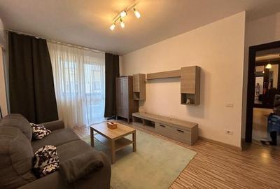 Apartament cu 2 camere decomandat, mobilat în Central