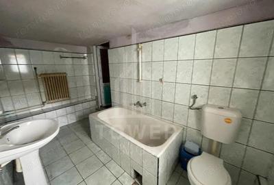 Casă cu 5 camere cu Teren 1790 Mp în Hașag - 6