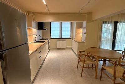Apartament cu 3 camere decomandat, mobilat în Parc Zăvoi