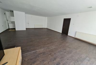Spațiu comercial, de 100 mp, în Central - 5