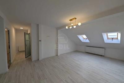 Apartament cu 4 camere semidecomandat în Central - 3