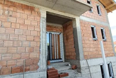 Casă cu 4 camere în Central - 7