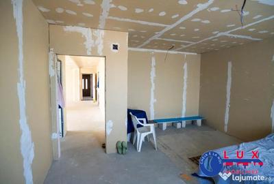 Casă cu 6 camere cu Teren 2564 Mp în Mineri - 8