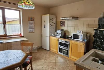 Casă cu 4 camere cu Teren 569 Mp în Central - 5