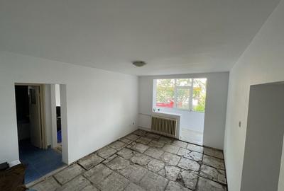 Apartament cu 3 camere semidecomandat în Central - 7
