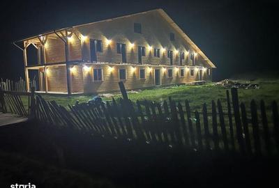 Casă cu 4 camere cu Teren 421 Mp în Voineasa - 1