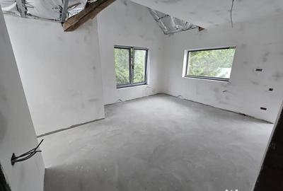 Apartament cu 4 camere decomandat în Zamora - 2