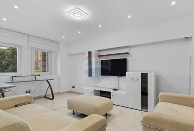 Apartament de lux cu 3 camere de inchiriat in zona Banc...