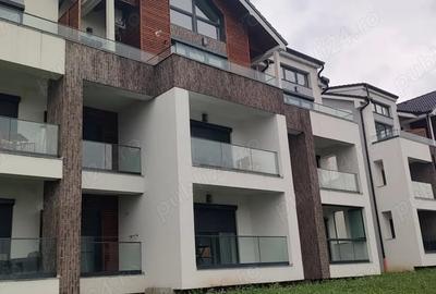 Apartament cu 3 camere în Cristian - 1