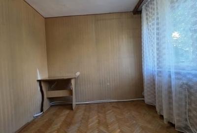 Etaj 2-Podul de Fier-Palatul de Justitie- 2 Camere Decomandat 53mp - 3