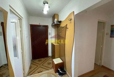 Apartament cu 4 camere decomandat în Central - 3