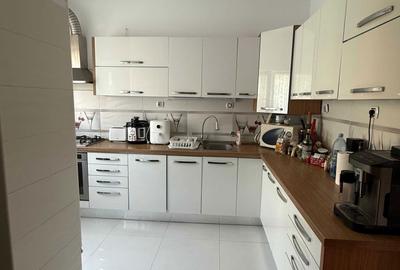 Apartament cu 2 camere decomandat în Exterior Vest - 6