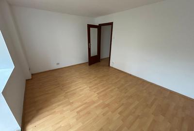 Soarelui,apartament 2 camere,40 mp,et 1/4,centrala,72000 euro - 1