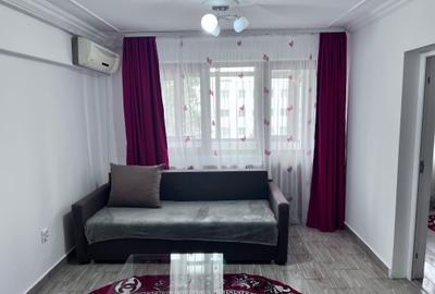 Apartament cu 3 camere semidecomandat în Central - 1