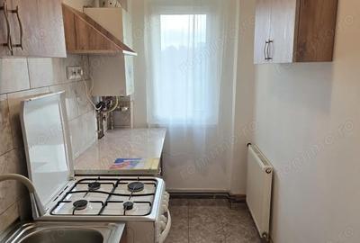 Apartament cu 2 camere decomandat în Micro 15 - 2