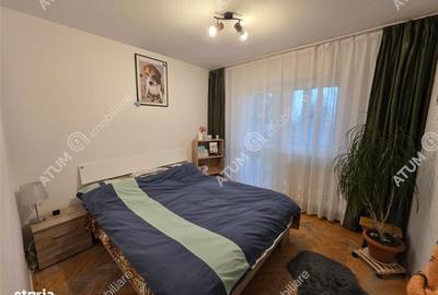 Apartament cu 3 camere decomandat în Cristian - 11