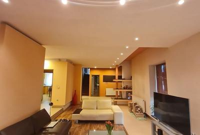 Casă individuală cu 6 camere cu Canalizare în Bălcescu - 23