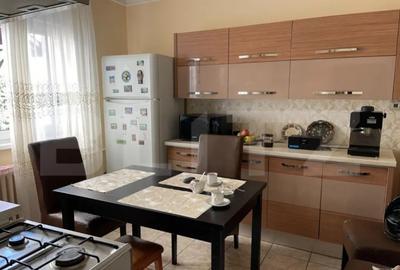 Casă cu 16 camere cu Teren 985 Mp în Titulescu - 2