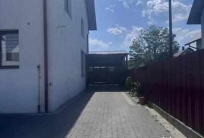 Casă cu 7 camere cu Teren 250 Mp în Rădăuți - 15