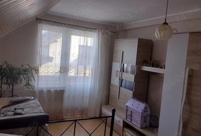 Casă cu 6 camere cu Teren 534 Mp în Geamăna - 1