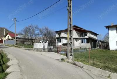 Locuinta in Corbii de Piatra - Refugiul sufletesc din mijlocul naturii - 2