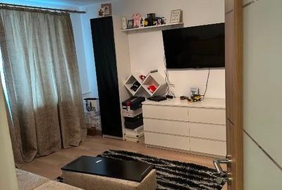 Inchiriez apartament 2 camere - parc Moghioros - 1