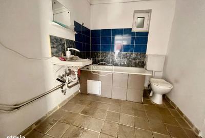 Casă cu 3 camere cu Teren 1050 Mp în Central - 1