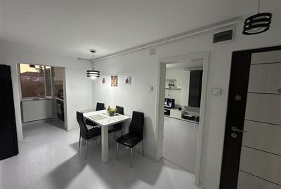 Decomandat, etaj 3, mobilat si utilat in Soarelui - 2