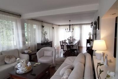 Vila de lux de vanzare, 15 camere, 550 mp, zona Micro 6, comision 0% - 8
