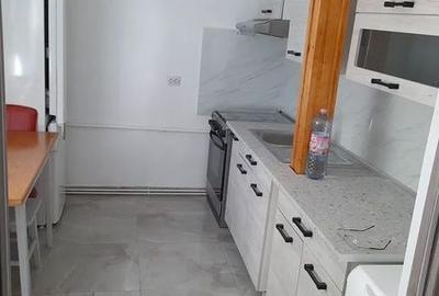 Bucurestii Noi Închiriez casa 3 cam recent renovată singur în curte 1 loc parcar - 5