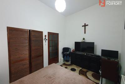 Apartament cu 2 camere decomandat, cladire istorica - Sinaia - 8