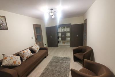 Inchiriez apartament 2 camere zona semicentrala - 1