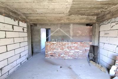 Casă individuală cu 10 camere cu Canalizare în Central - 24