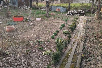 Casă cu 4 camere în Central - 2