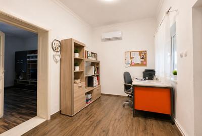 Casă individuală cu 4 camere cu Canalizare în Central - 11