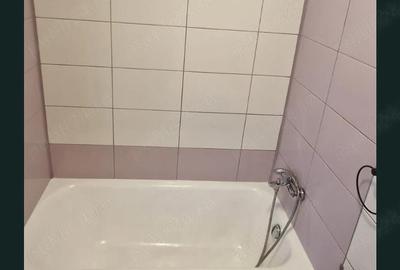 Garsonieră decomandată în Decebal