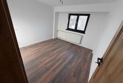 Apartament cu 3 camere decomandat în Decebal - 4