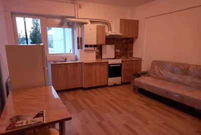 Apartament cu 2 camere decomandat în Berceni - 1