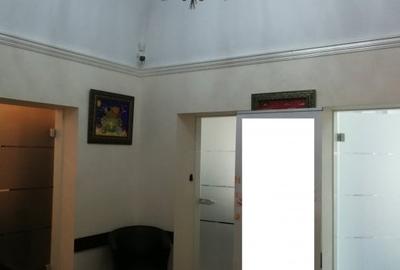 MOSILOR - int. Traian  vila 400 mp pretabila clinica, birouri - 4