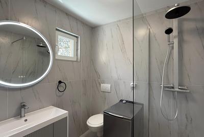 Apartament cu 3 camere decomandat în Cornișa - 9