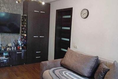 Apartament cu 3 camere semidecomandat în Colentina - 2