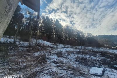 Casă cu 4 camere cu Teren 800 Mp în Central