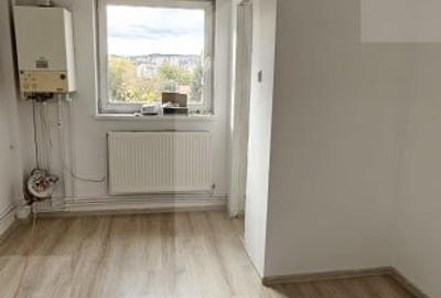 Apartament cu 3 camere, decomandat, str. Grigore Balan, Sf. Gheorghe - 1