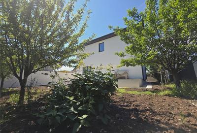 Casă cu 4 camere cu Teren 320 Mp în Berceni - 6