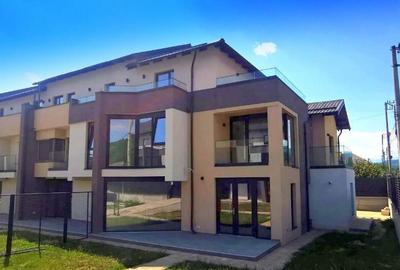 PRIMAVERII VILLAS, CARTIER PRIVAT LANGA ORAS; VILA ROSE - 2