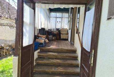 Casă cu 3 camere în Central