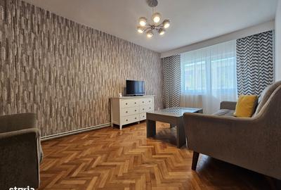 Apartament cu 4 camere decomandat în Central - 1