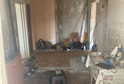 Vand apartament cu doua camere decomandat HCC - 2