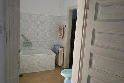 Vand casa ultrac Zona mag Crisul, SC 200 mp, teren 242mp,front stradal mare ,intrare auto, inc oras - 4